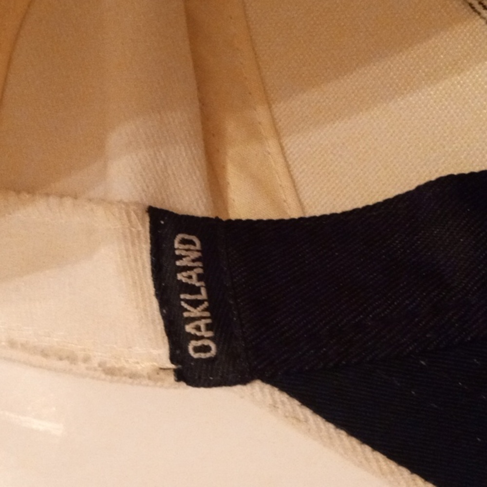 Raiders Preowned Reebok cap - Picture 5 of 9